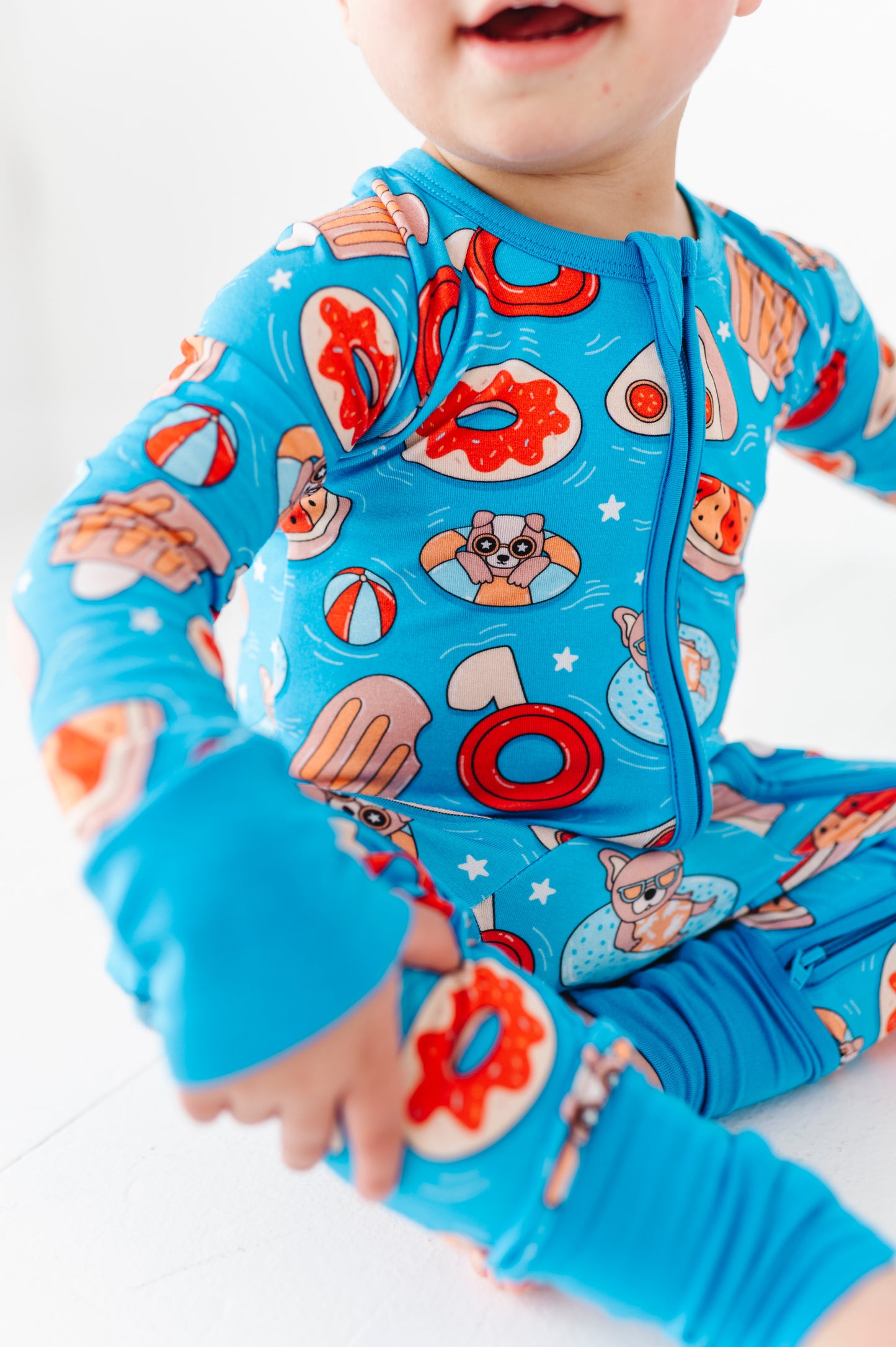 Poolside Pawty Convertible Footies