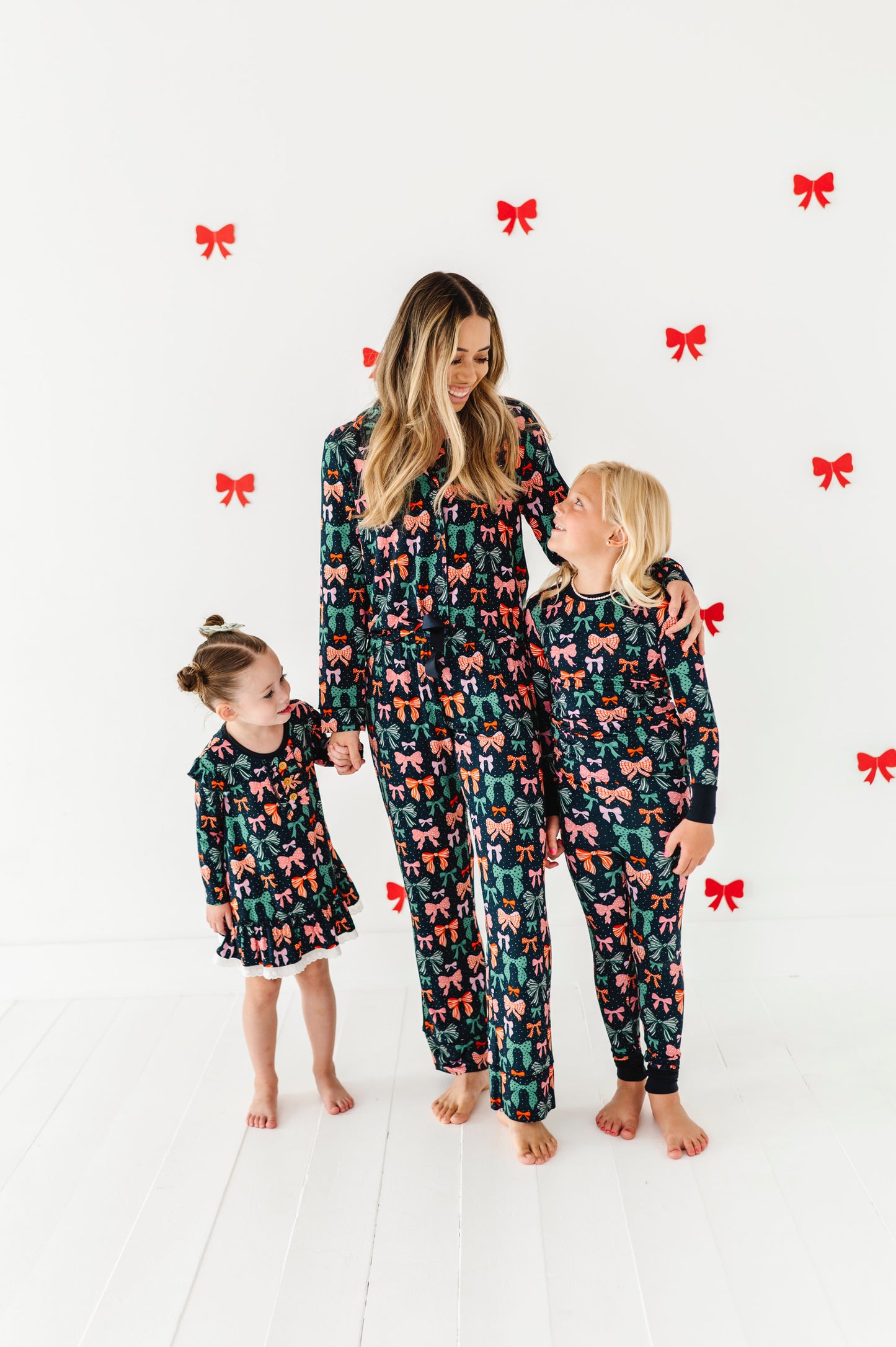 Merry Little Bows Mama Lounge Set