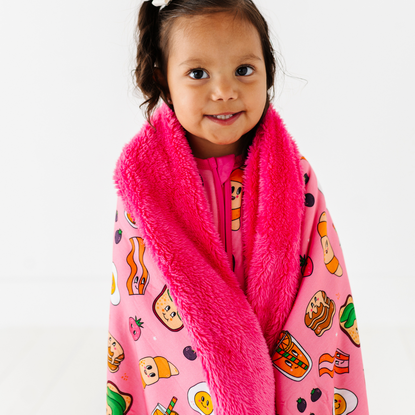 Pink breakfast blanket