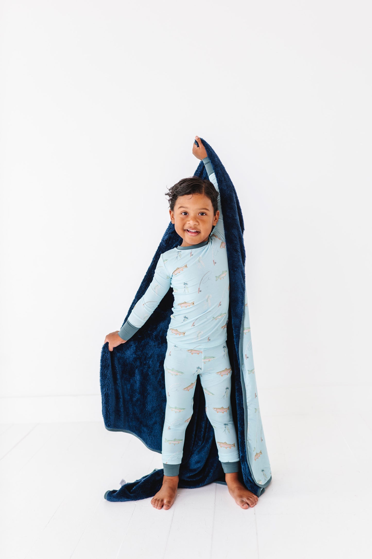Kid Plush Bamboo Blanket With Fish