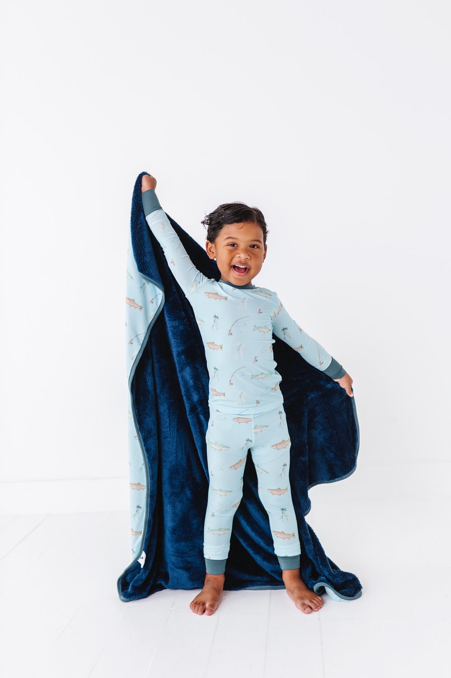 Kid Plush Bamboo Blanket With Fish