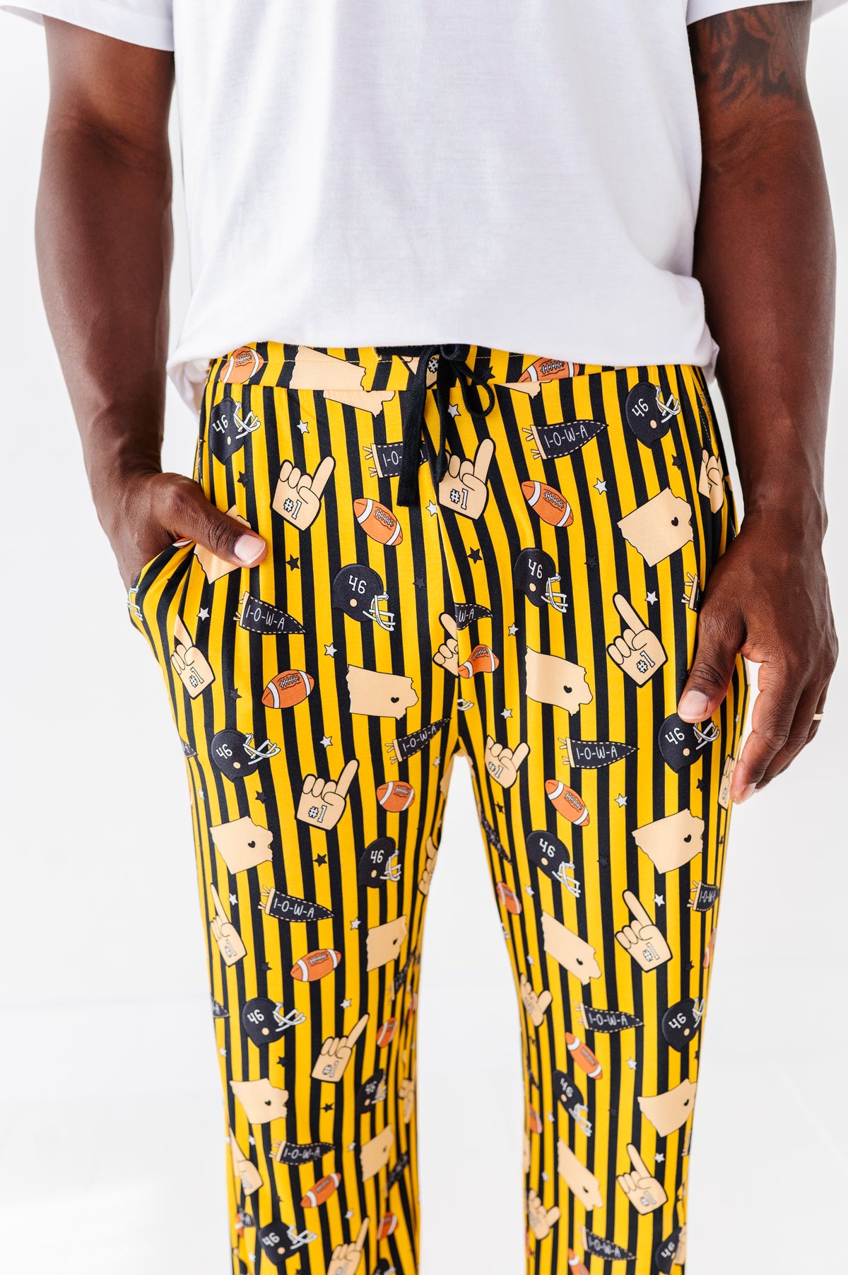 Game Day In Iowa Mens Lounge Pants