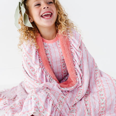 Forget Me Knot Fuzzy Ruffle Blanket - Pink